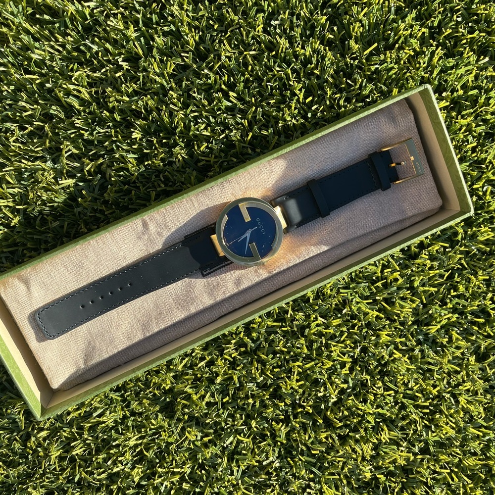 GUCCI WATCH *** BRAND NEW CONDITION ***